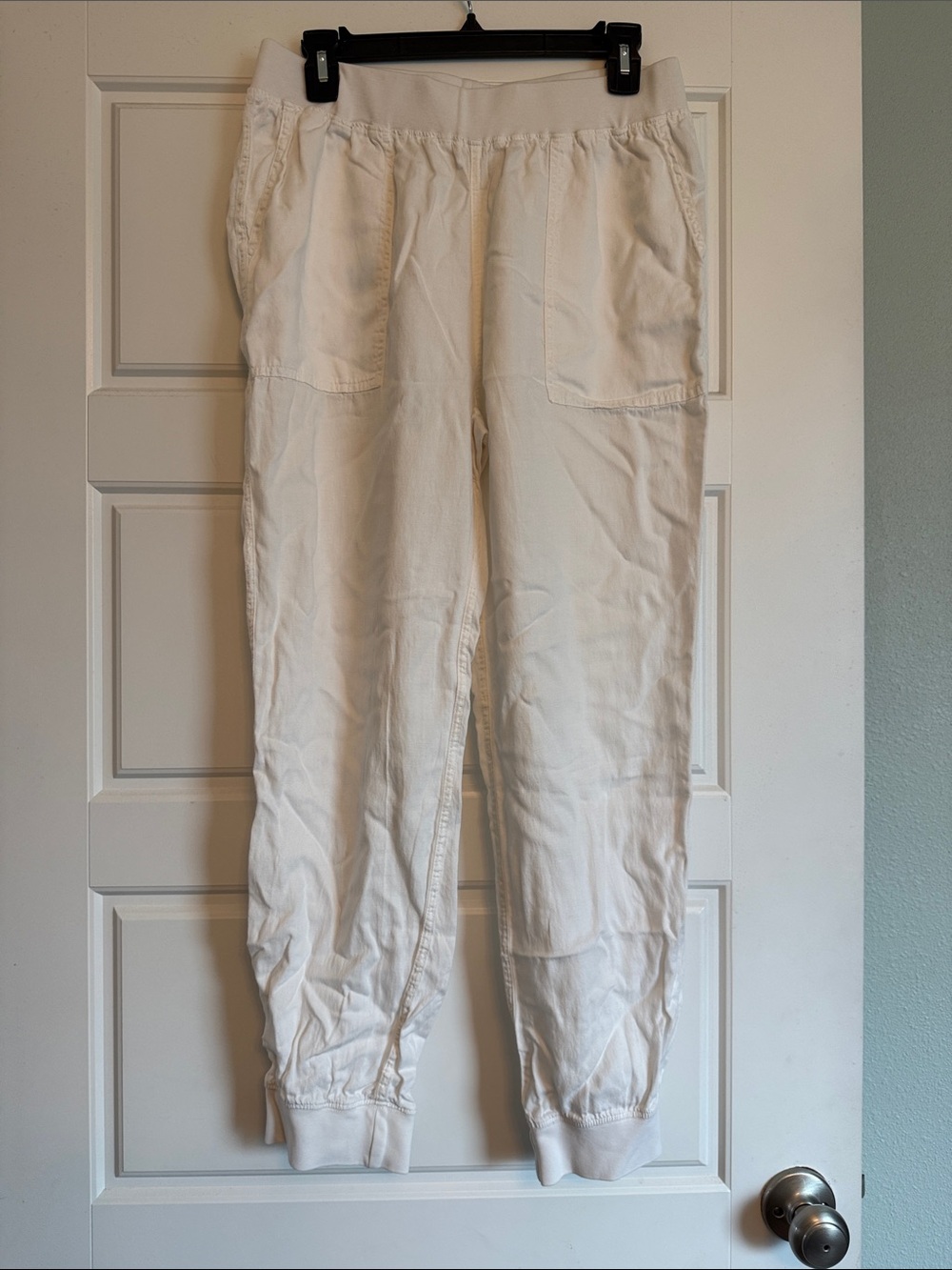 Faherty White Linen Women’s Jogger Pants